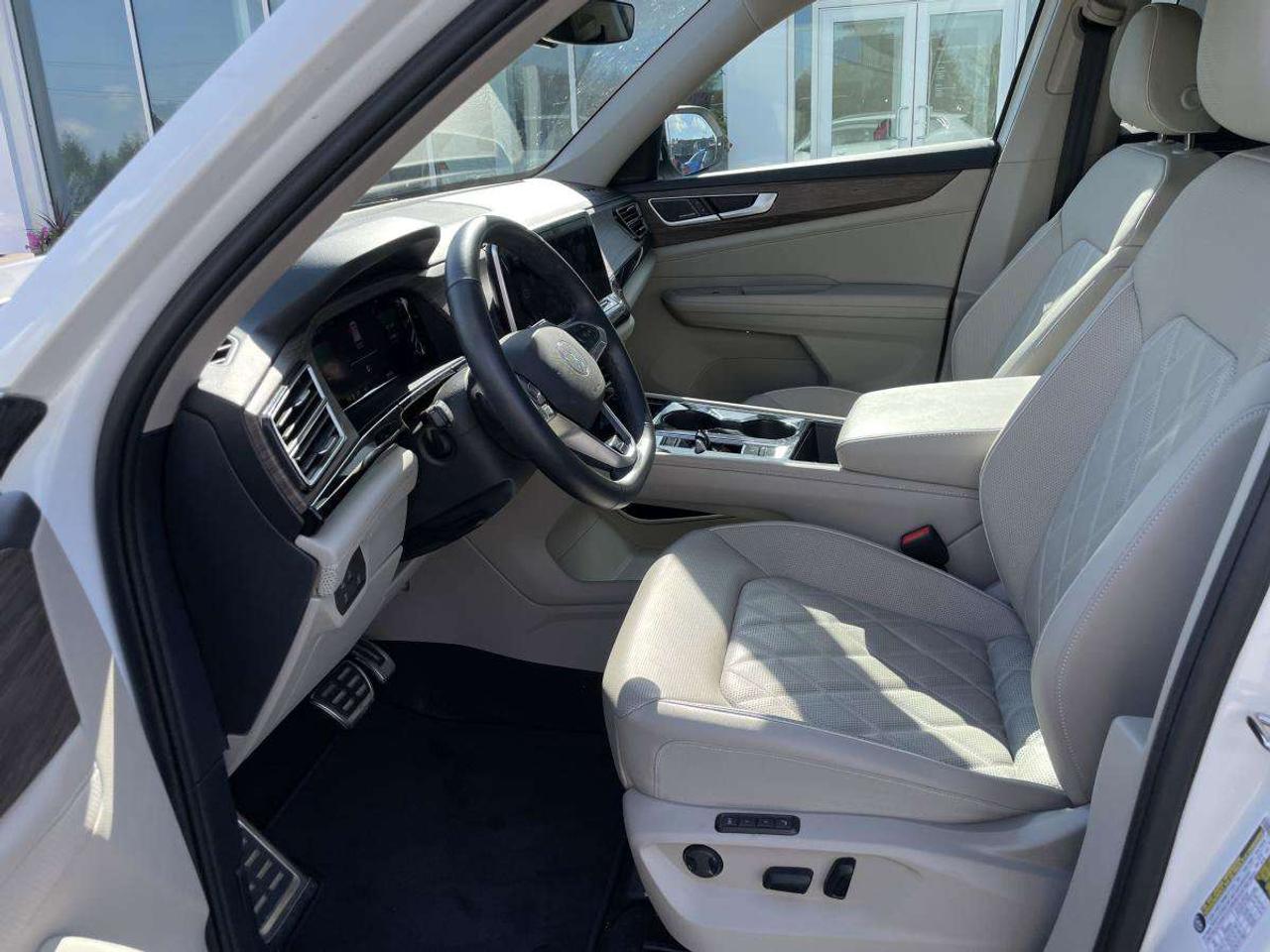 2025 Volkswagen Atlas Execline 2.0 TSI 4MOTION Photo