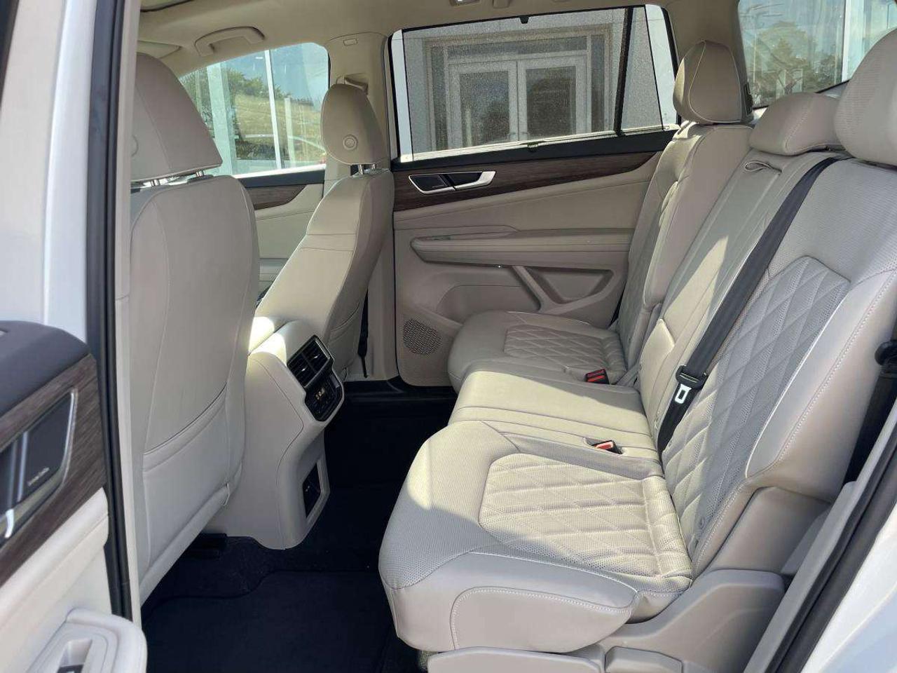 2025 Volkswagen Atlas Execline 2.0 TSI 4MOTION Photo