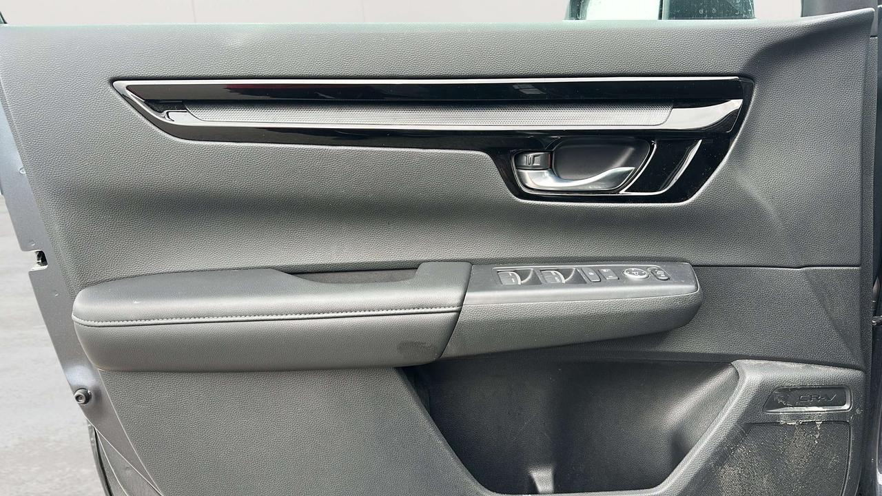 2025 Honda CR-V Sport Photo