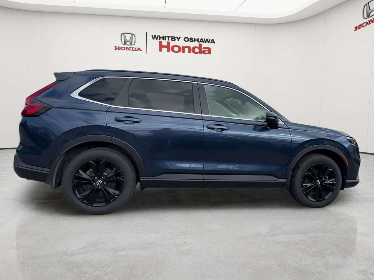 2025 Honda CR-V Touring Photo