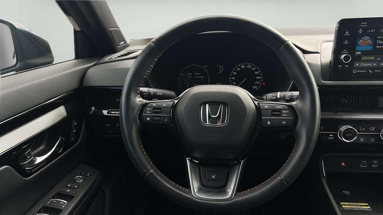 2025 Honda CR-V Touring Photo