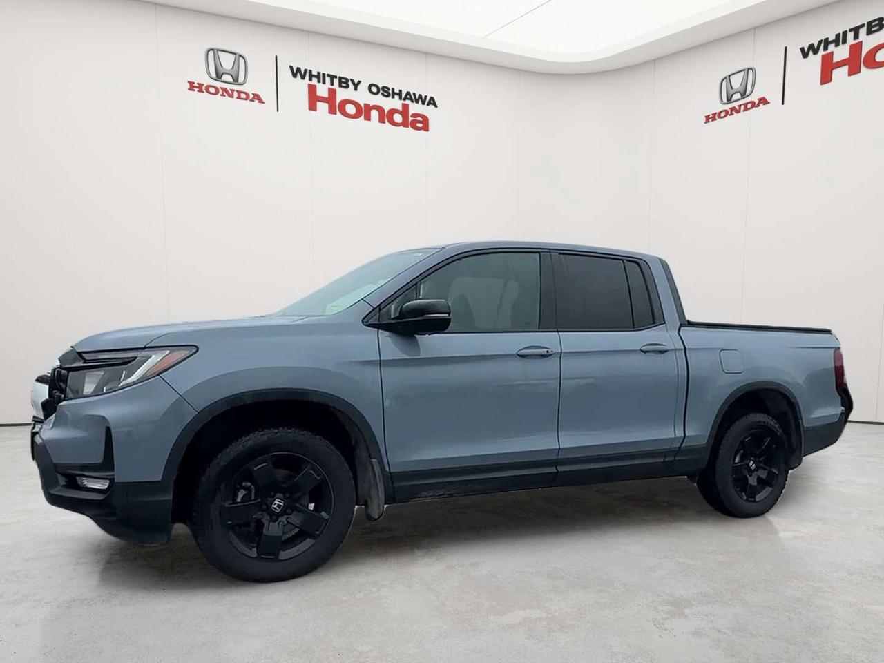 2025 Honda Ridgeline Black Edition Photo5