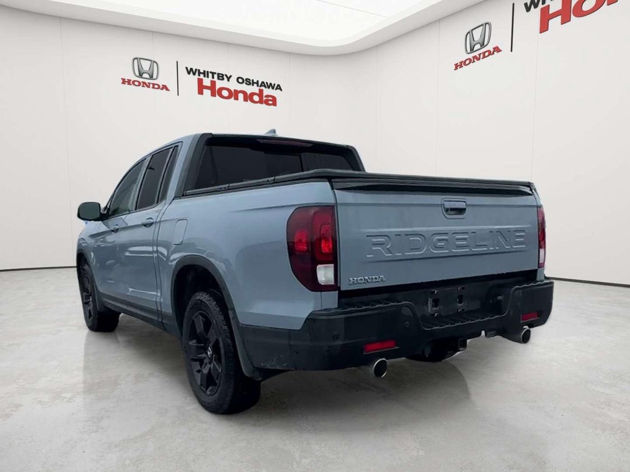 2025 Honda Ridgeline Black Edition Photo4