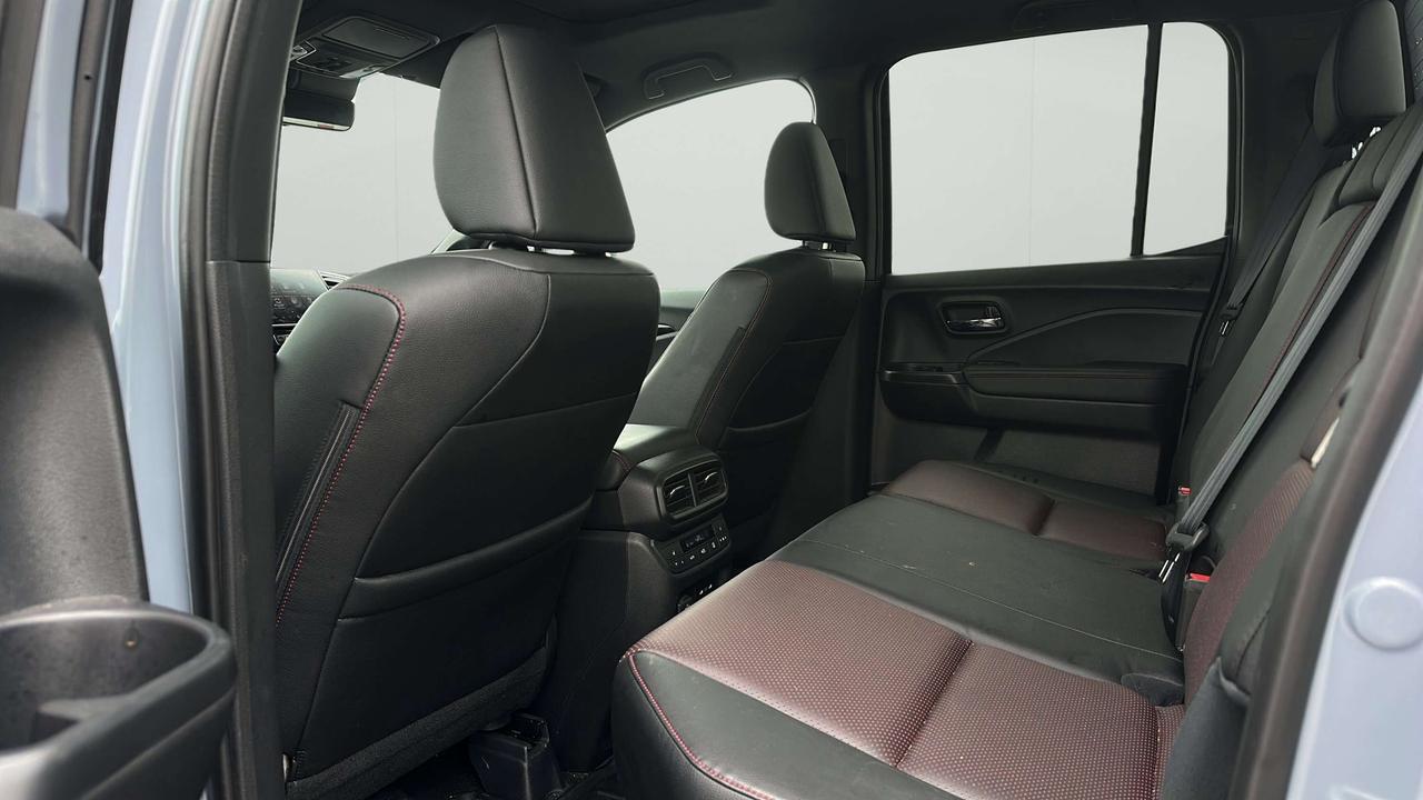 2025 Honda Ridgeline Black Edition Photo
