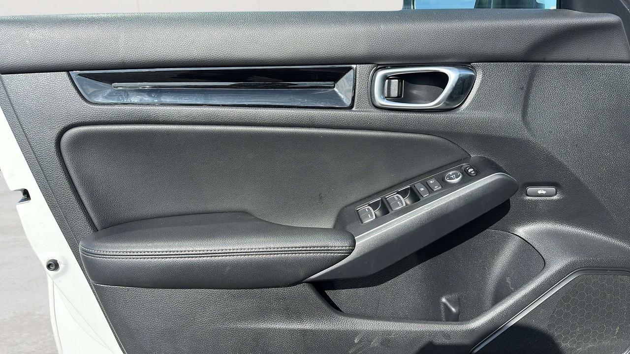 2024 Honda Civic Touring Photo