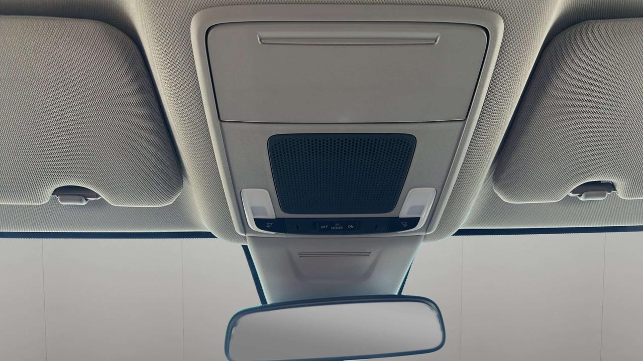 2025 Honda CR-V LX Photo