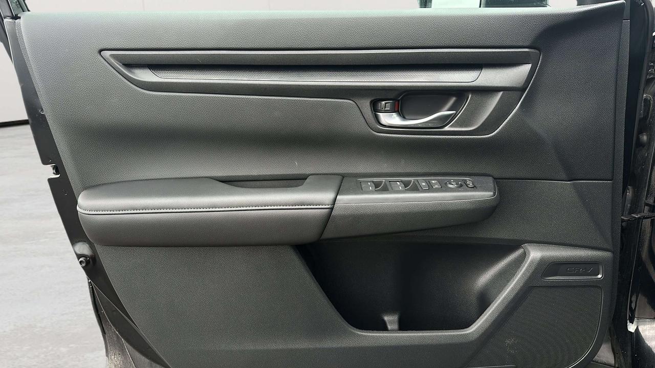 2026 Honda CR-V LX Photo