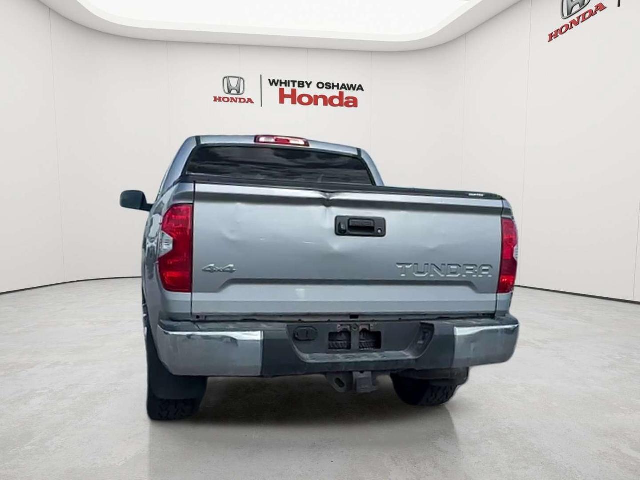 2015 Toyota Tundra SR5 Photo
