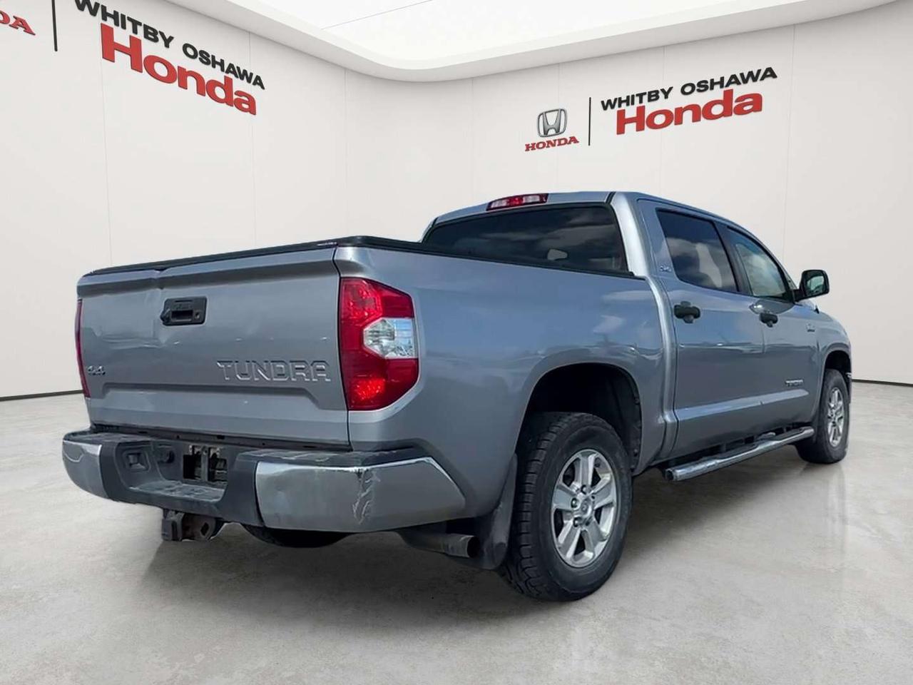 2015 Toyota Tundra SR5 Photo