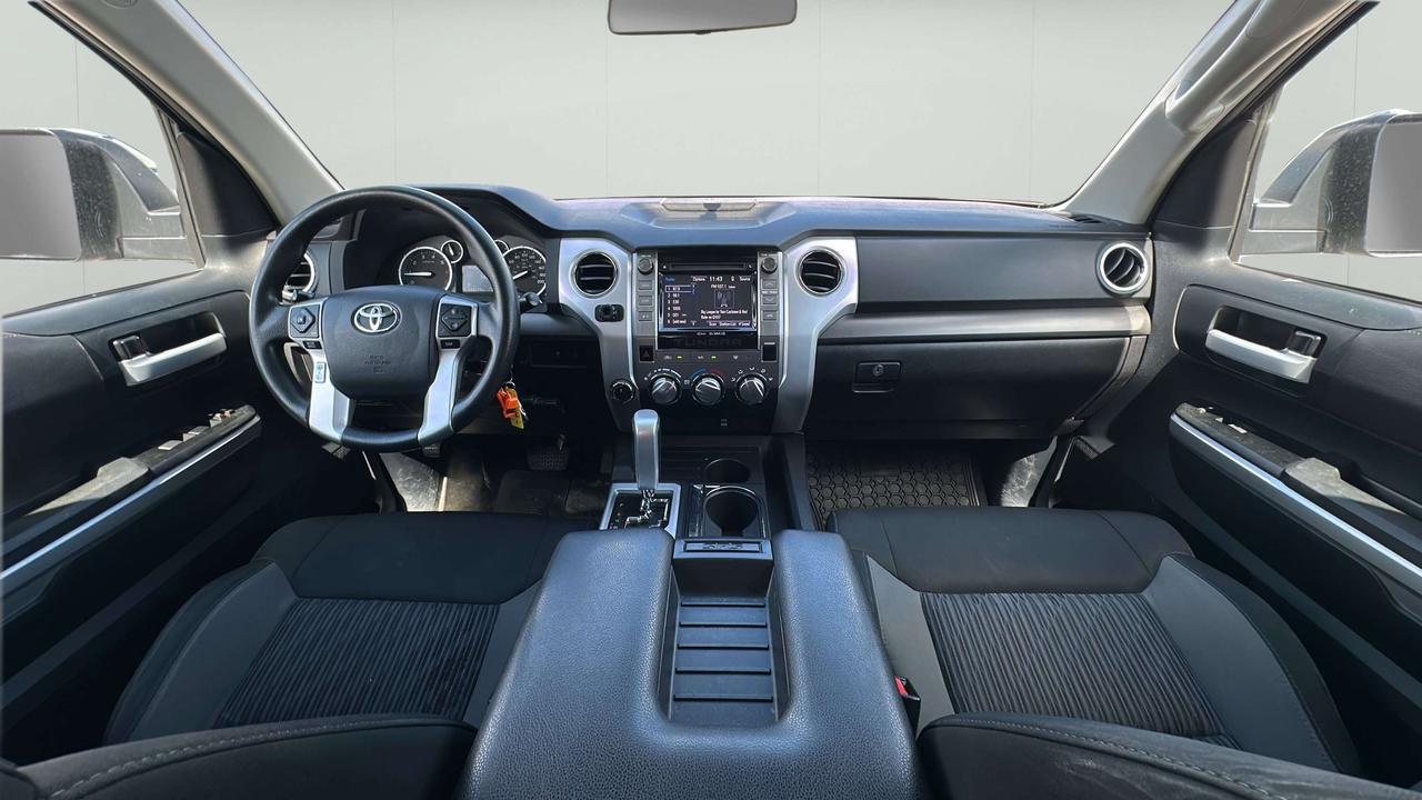 2015 Toyota Tundra SR5 Photo