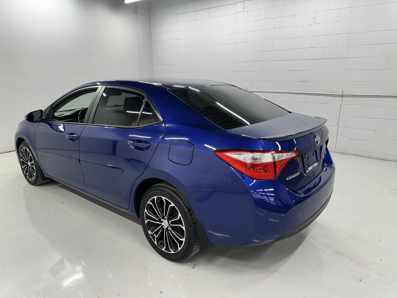 2015 Toyota Corolla S Photo25