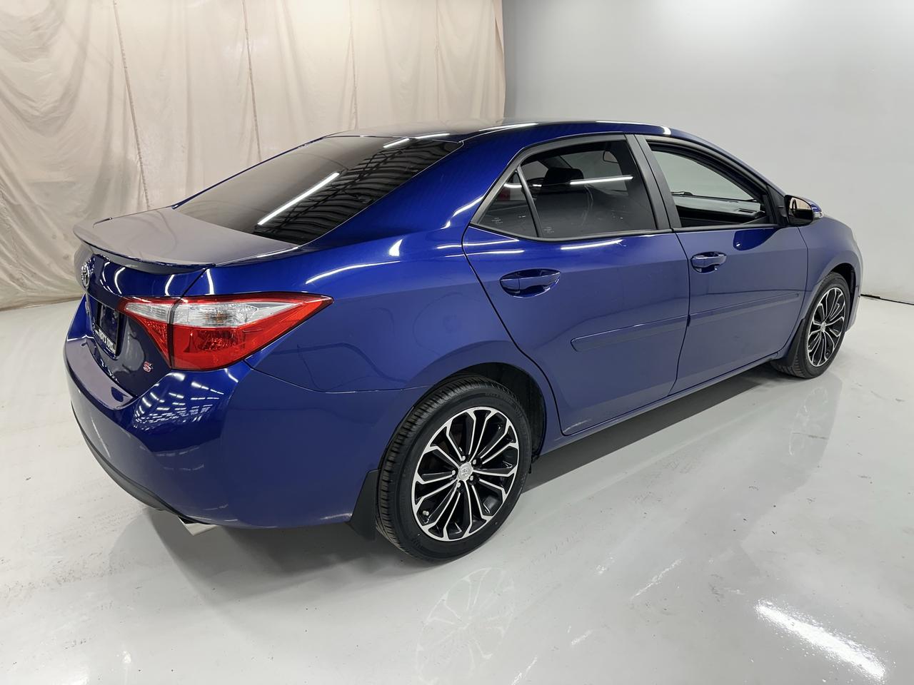 2015 Toyota Corolla S Photo27