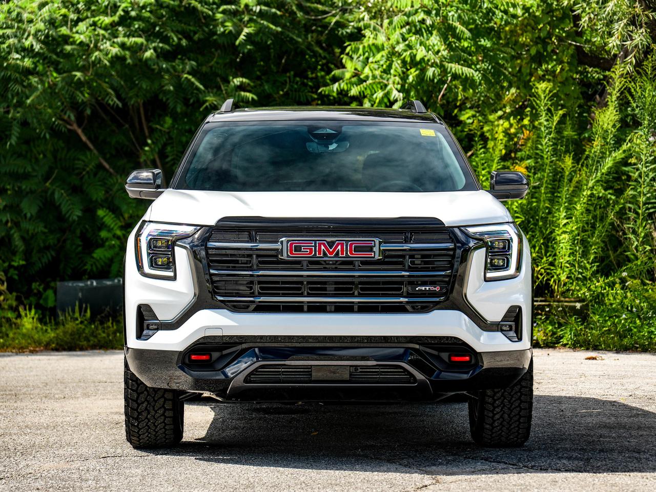 2027 GMC Terrain AWD AT4 Photo4