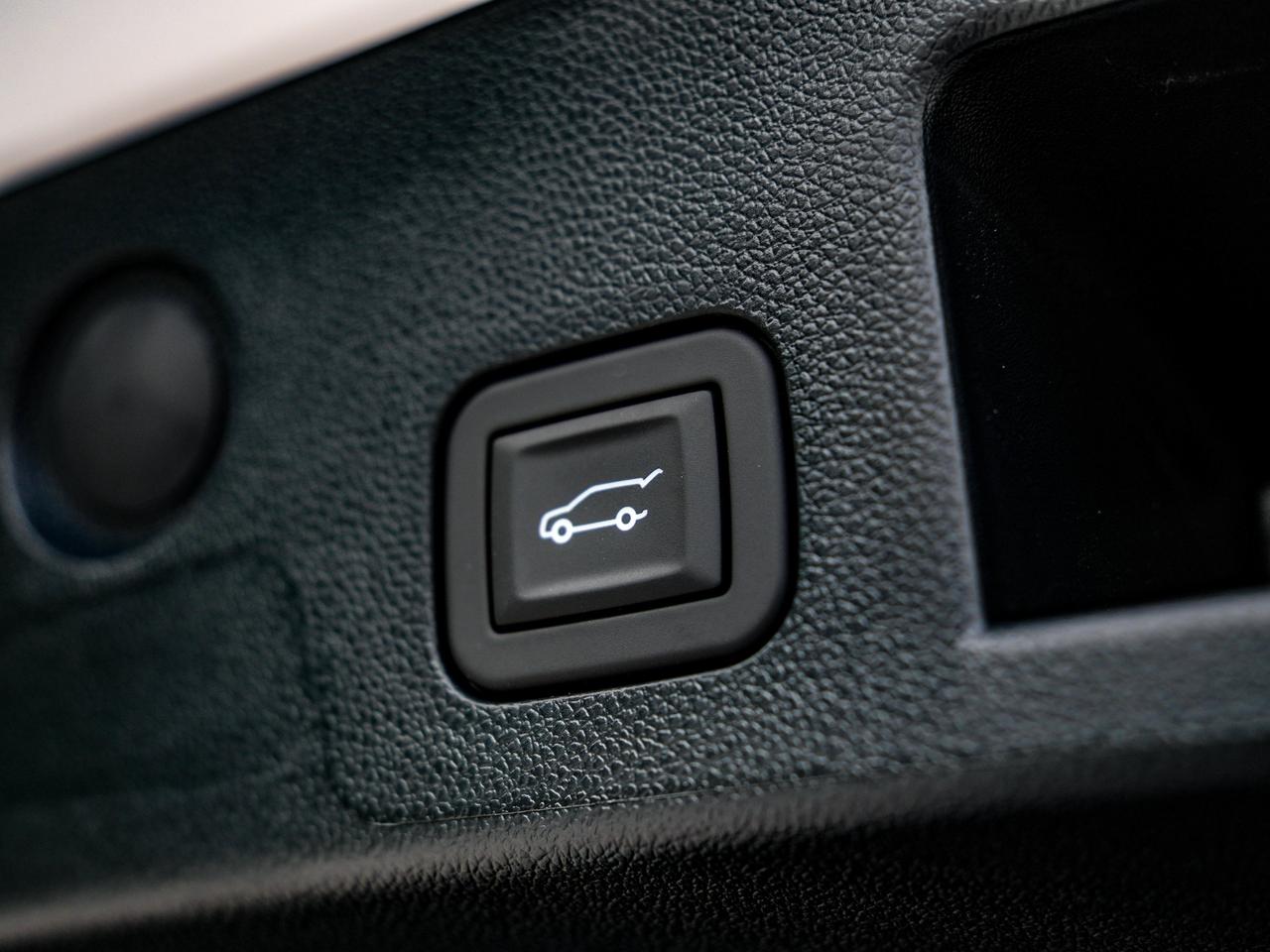 2027 GMC Terrain AWD AT4 Photo
