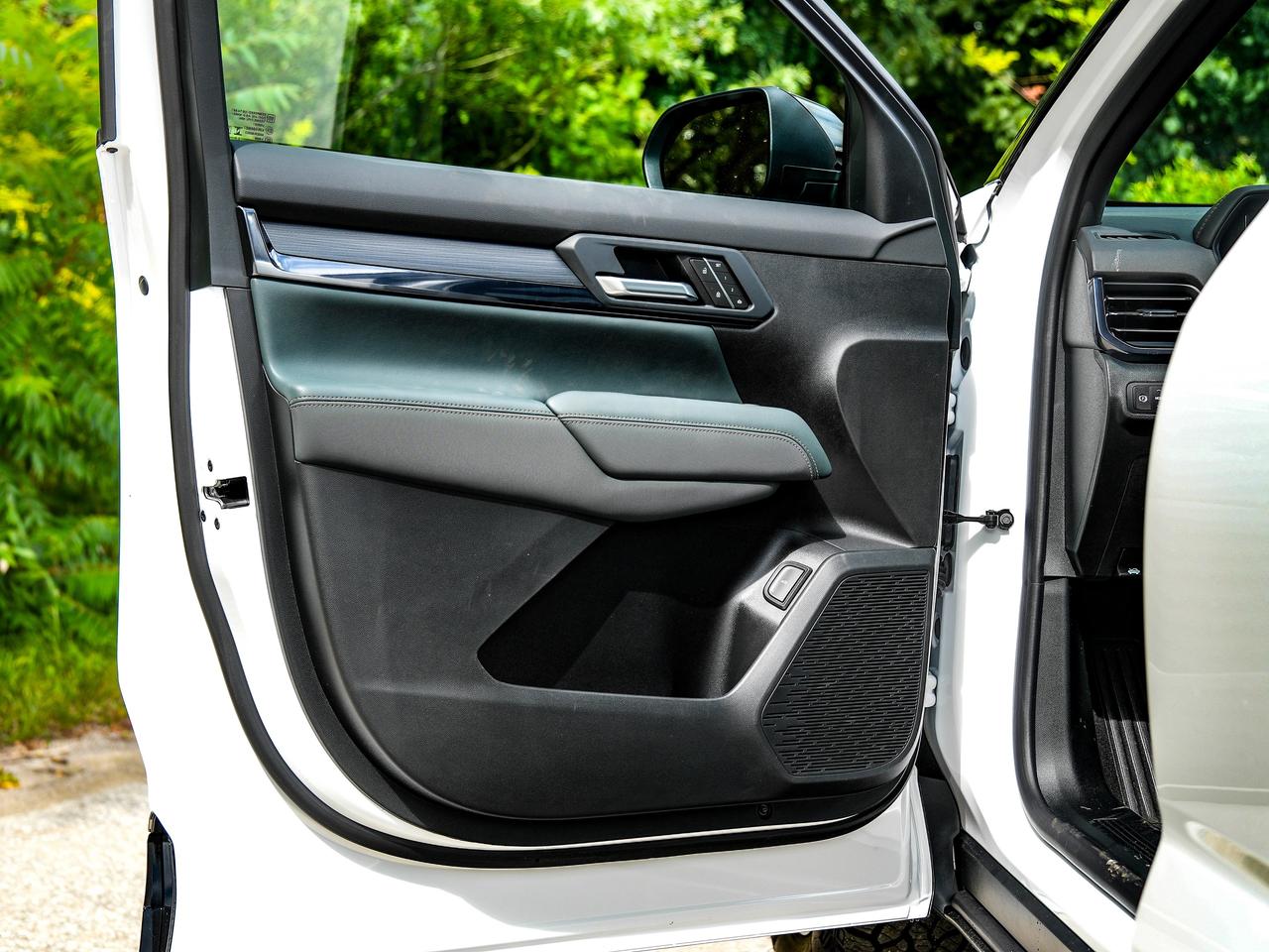 2027 GMC Terrain AWD AT4 Photo