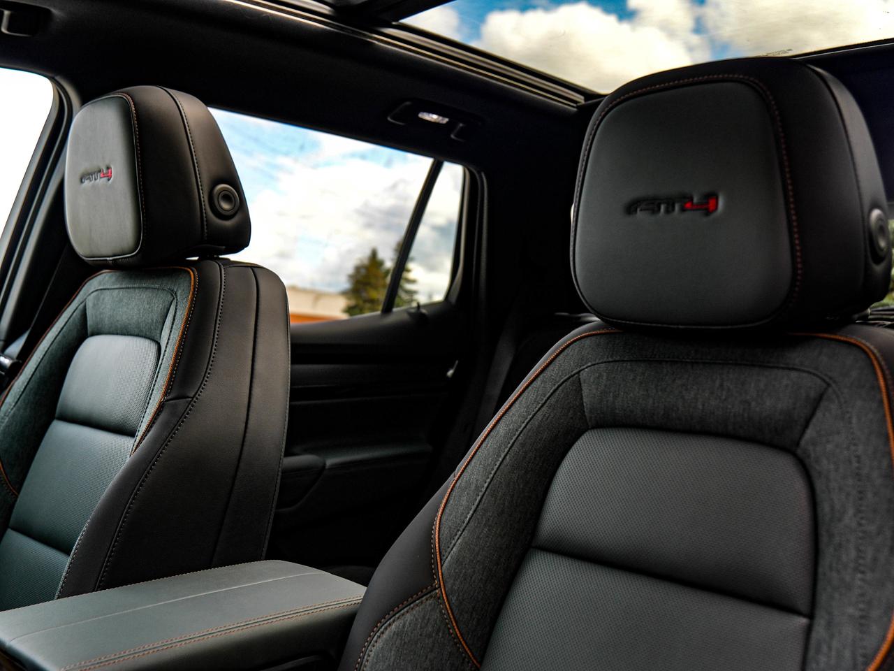 2027 GMC Terrain AWD AT4 Photo