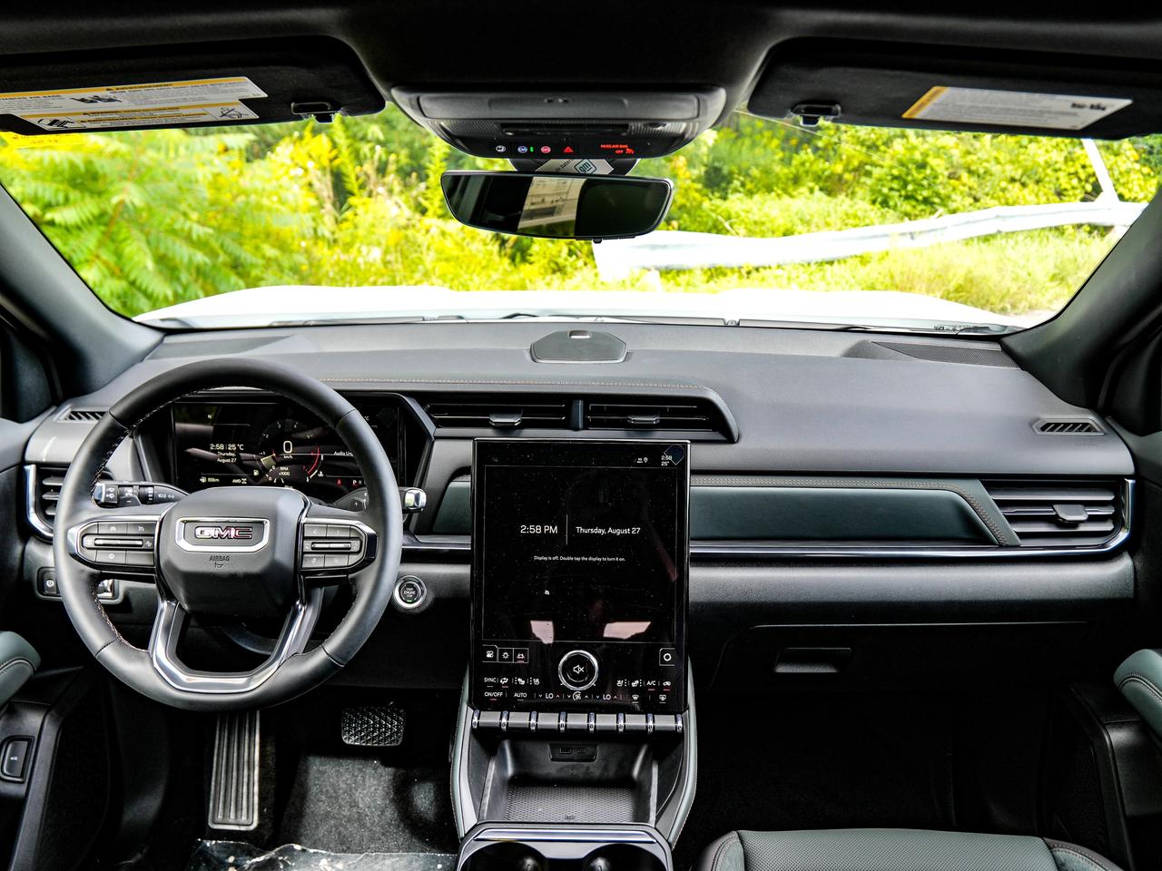 2027 GMC Terrain AWD AT4 Photo