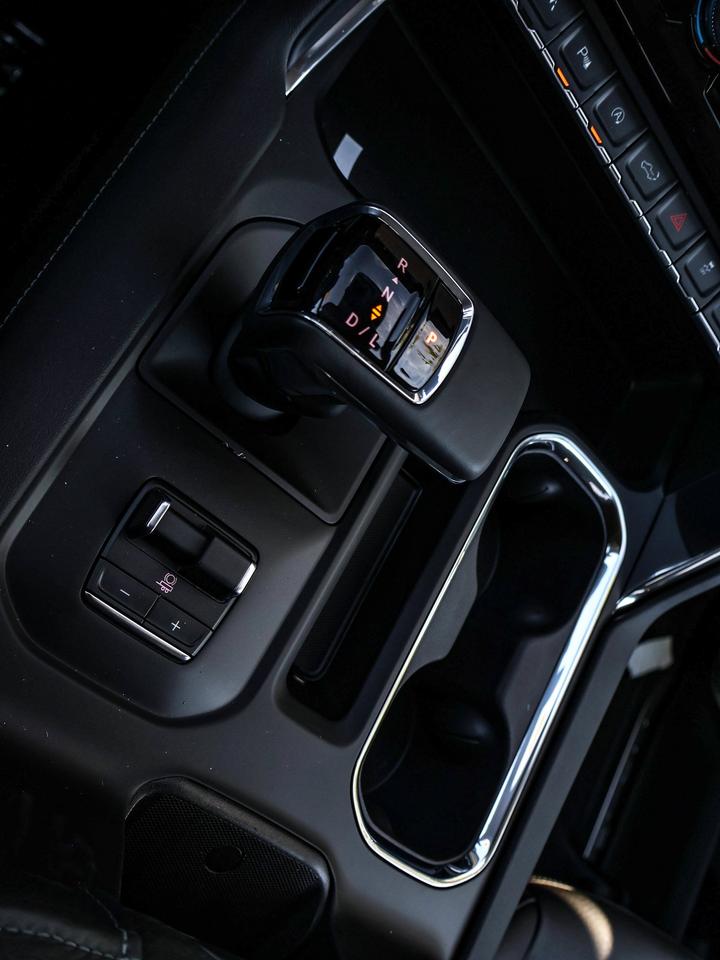 2026 GMC Sierra 1500 Denali Photo