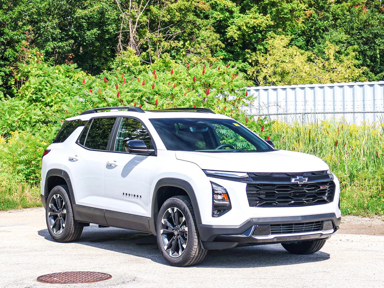 2027 Chevrolet Equinox AWD RS Photo3