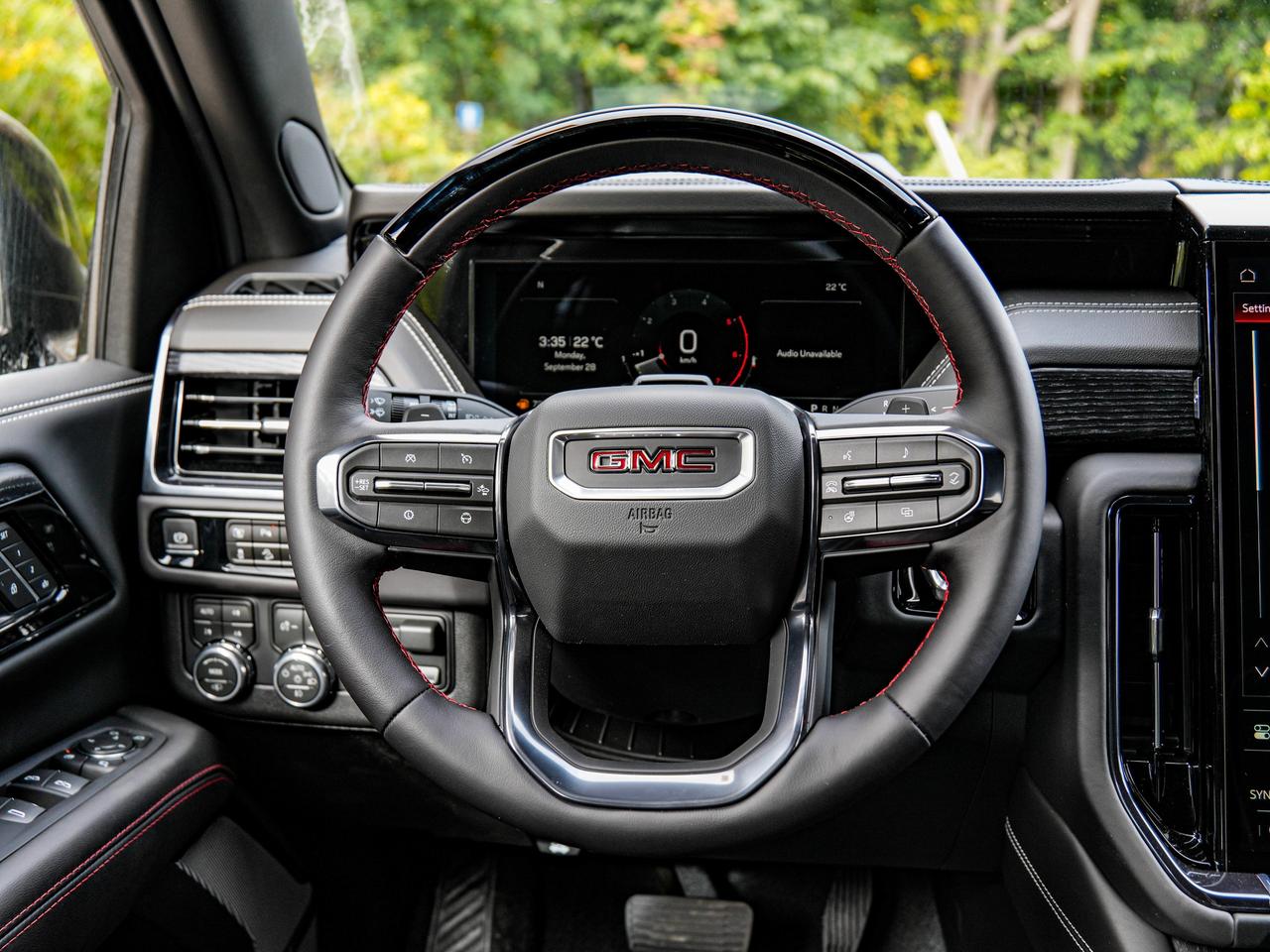 2026 GMC Yukon AT4 Ultimate Photo