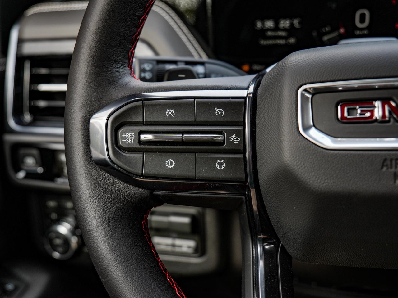 2026 GMC Yukon AT4 Ultimate Photo