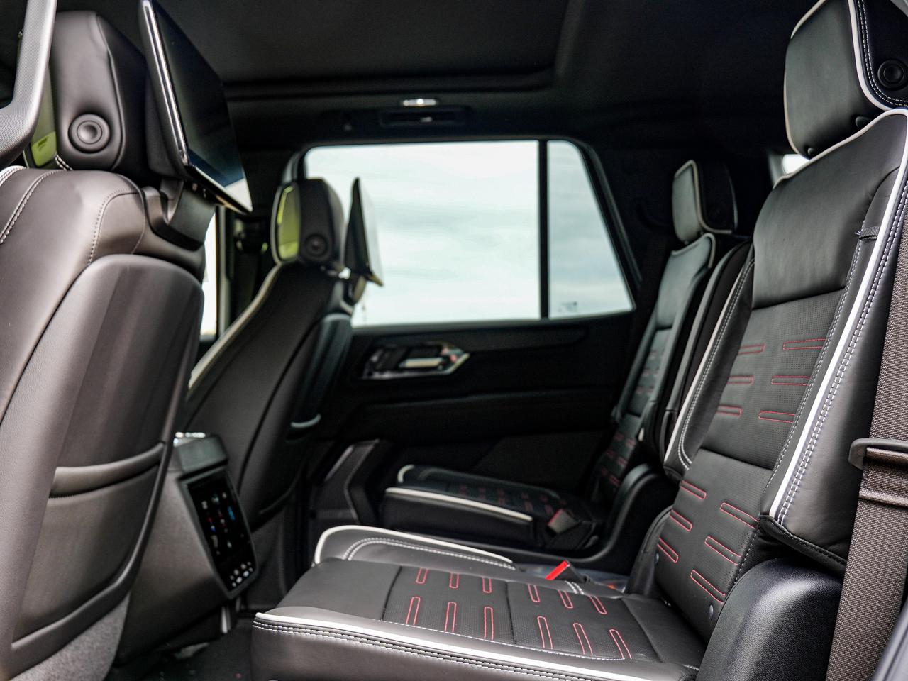 2026 GMC Yukon AT4 Ultimate Photo
