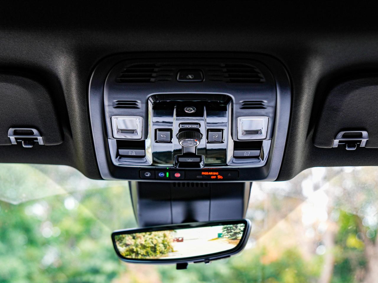 2026 GMC Yukon AT4 Ultimate Photo