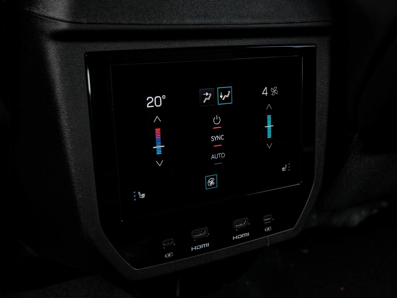 2026 GMC Yukon AT4 Ultimate Photo