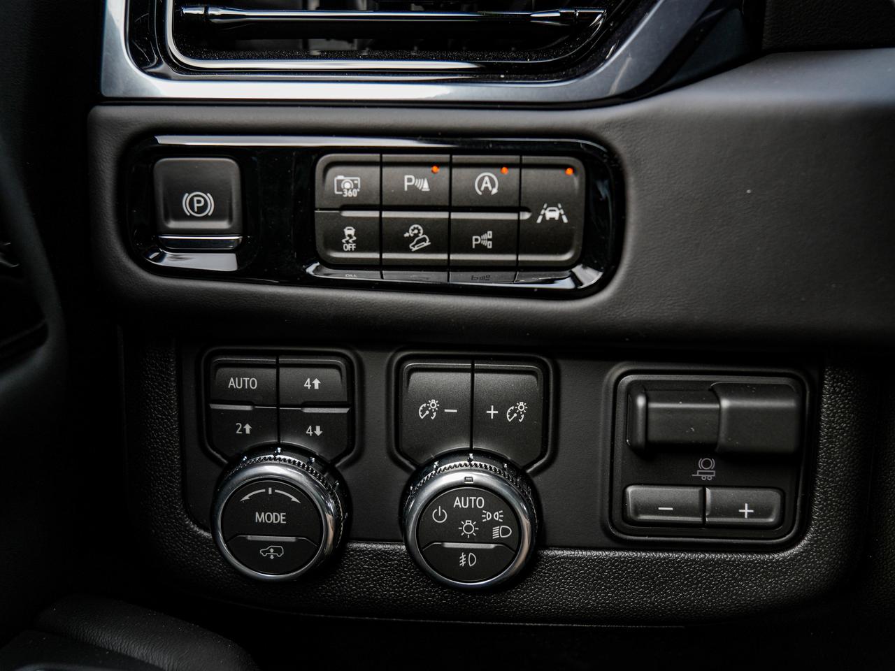 2026 GMC Yukon AT4 Ultimate Photo