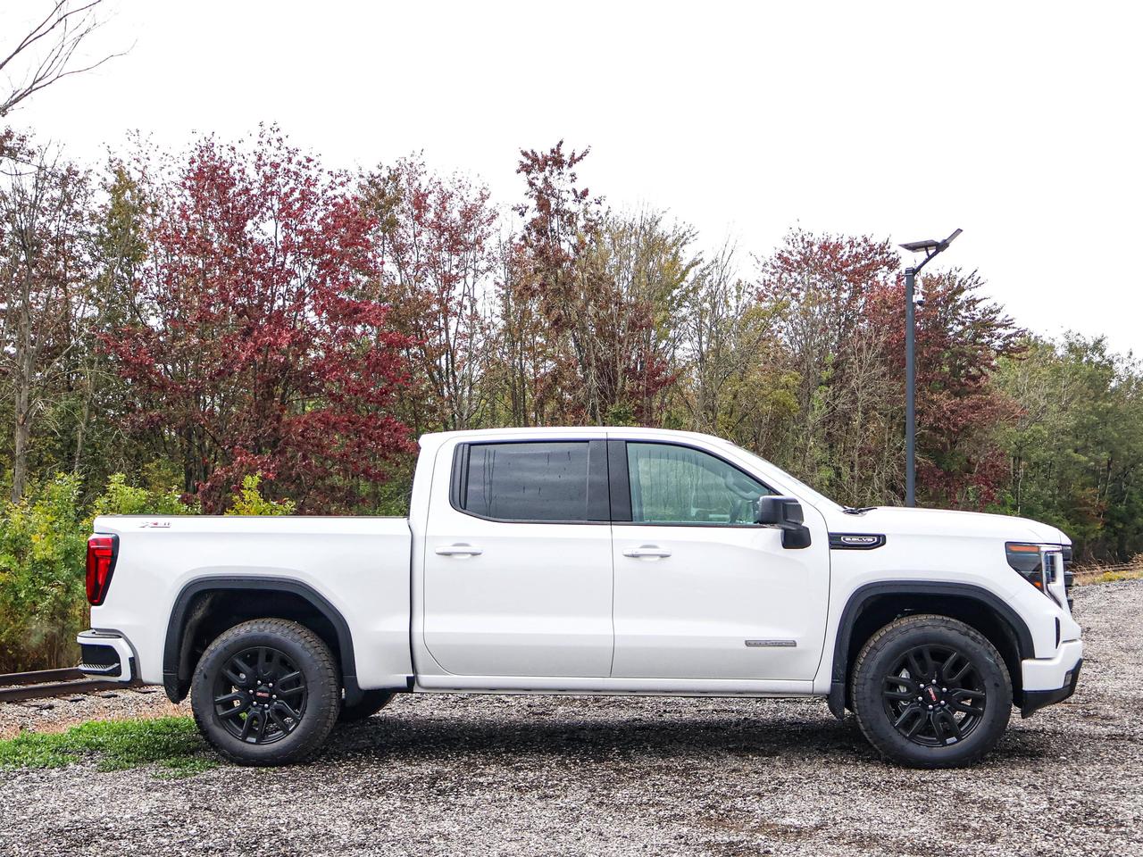 2026 GMC Sierra 1500 ELEVATION Photo2