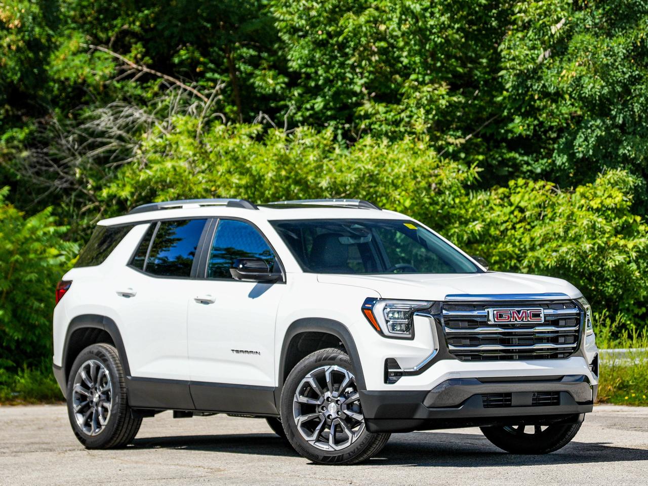 2027 GMC Terrain AWD Elevation Photo5