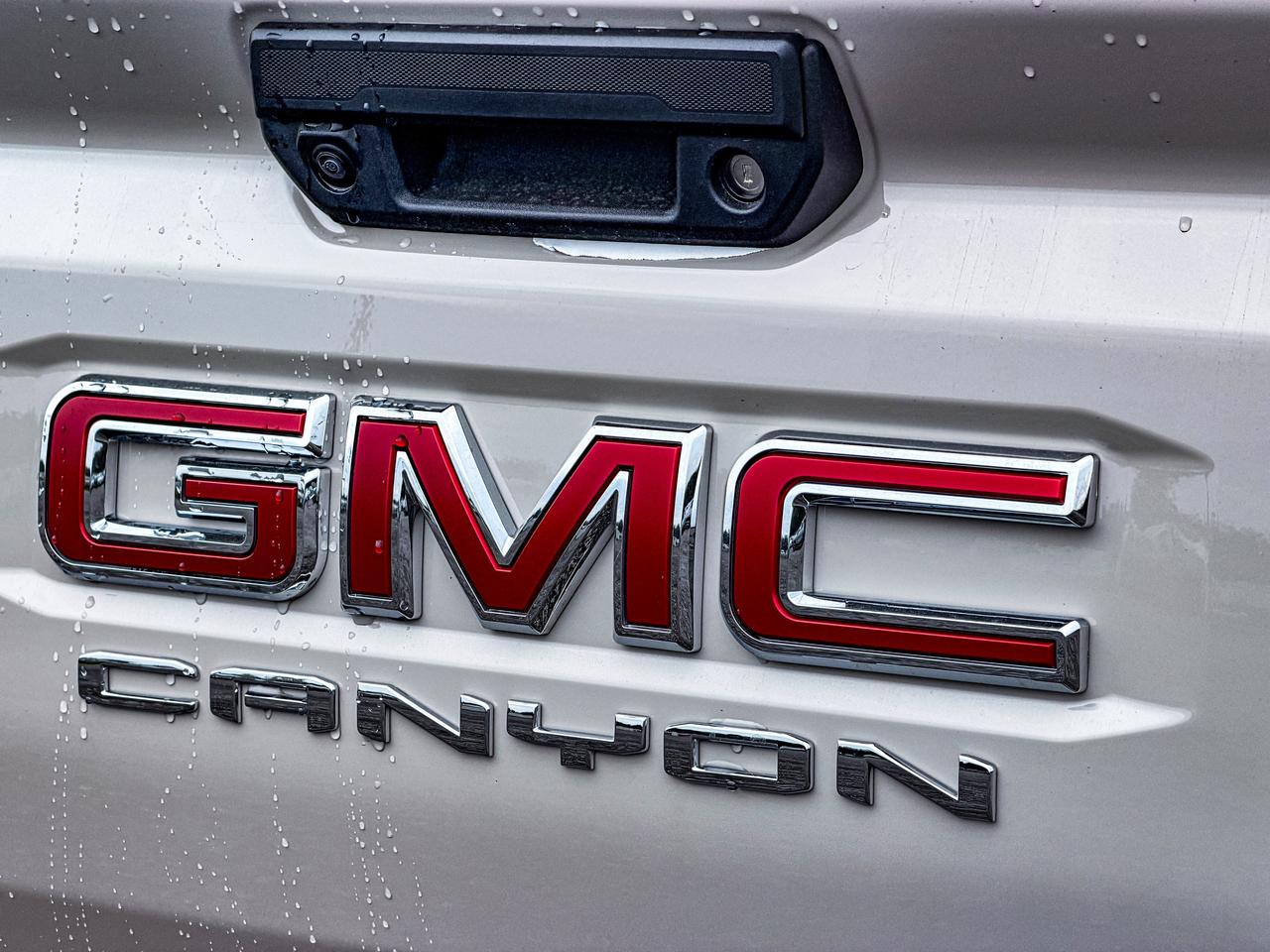 2026 GMC Canyon AT4 Photo