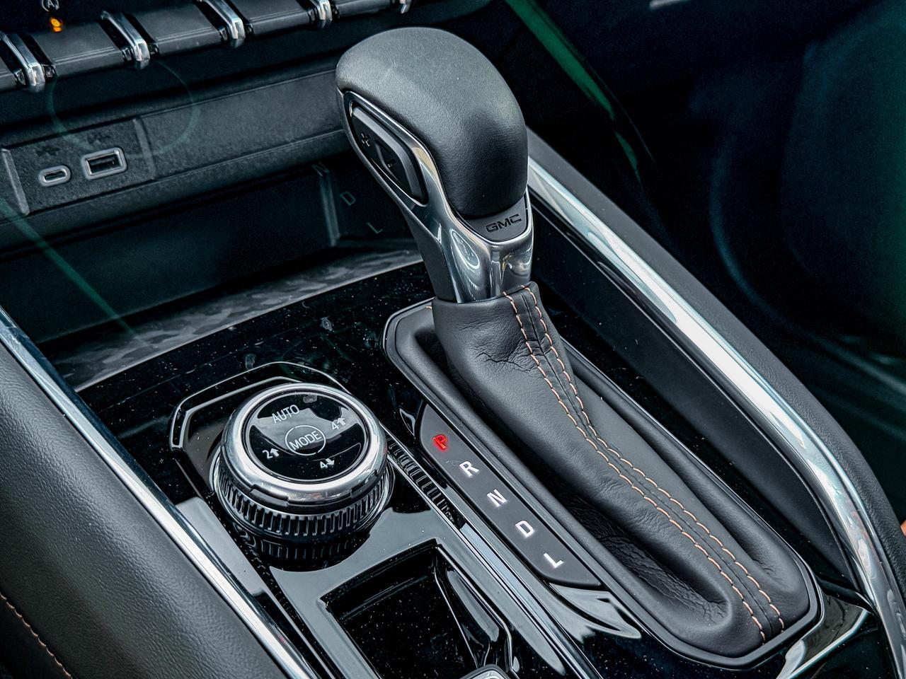 2026 GMC Canyon AT4 Photo