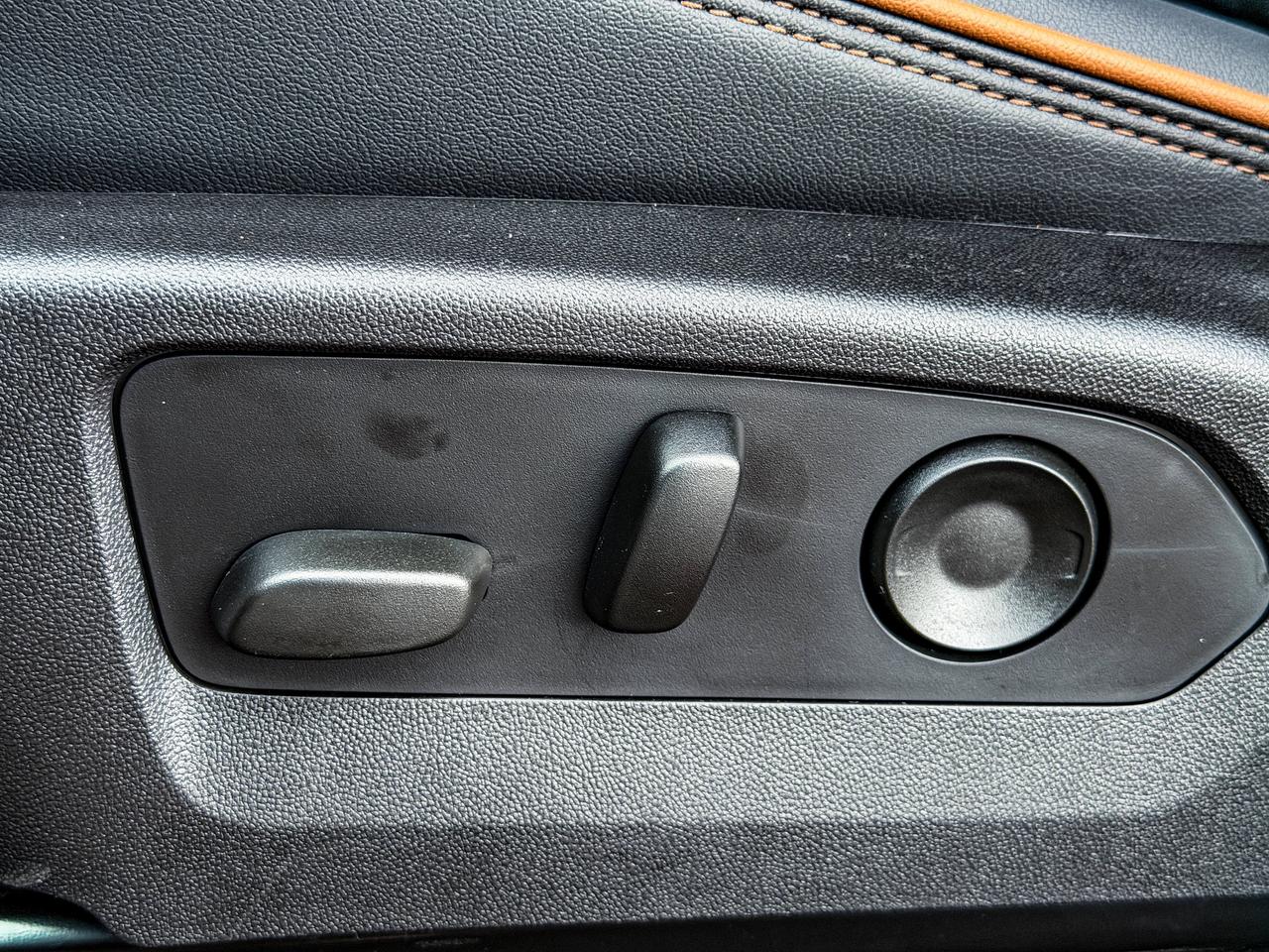 2026 GMC Canyon AT4 Photo