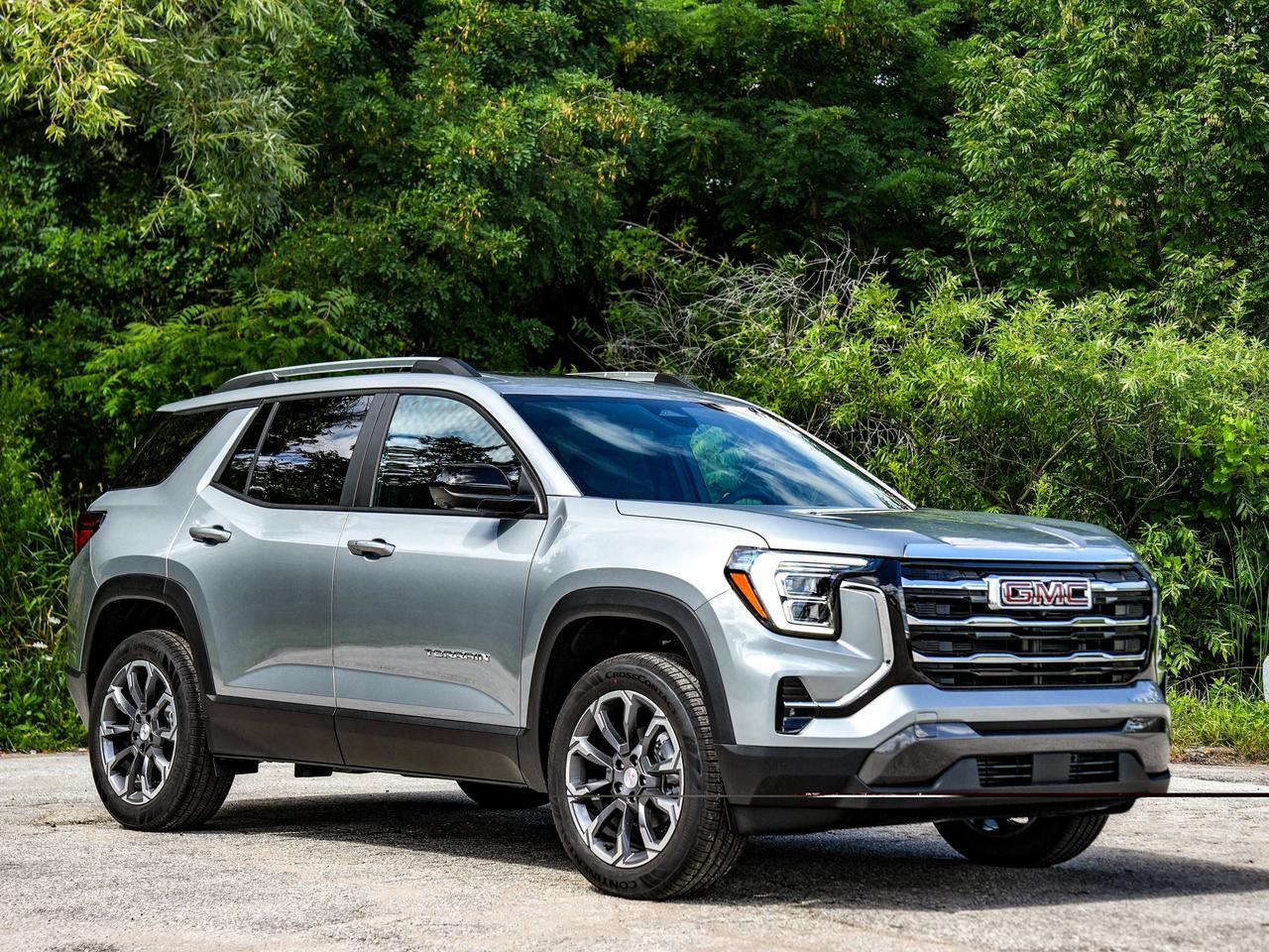 2027 GMC Terrain AWD Elevation Photo5