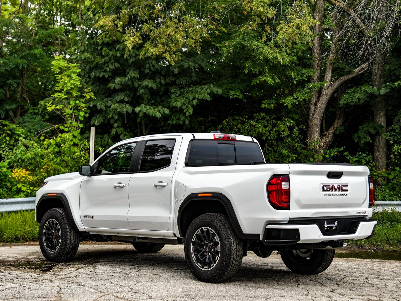 2026 GMC Canyon AT4 Photo