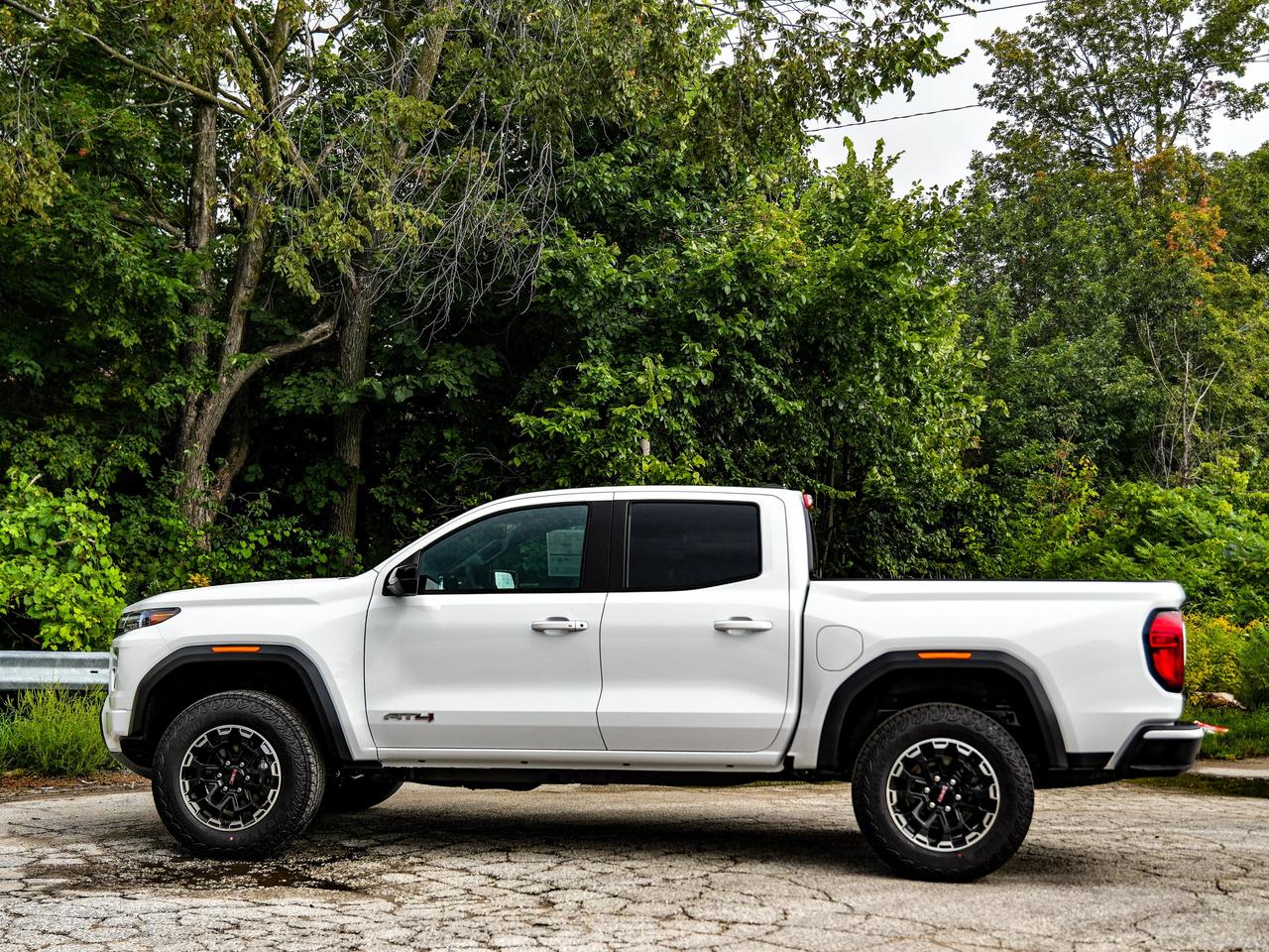 2026 GMC Canyon AT4 Photo