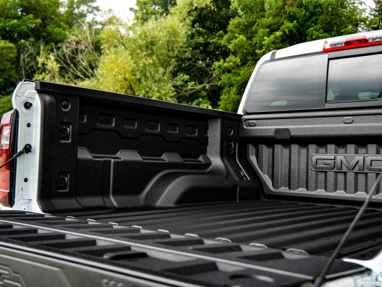 2026 GMC Canyon AT4 Photo