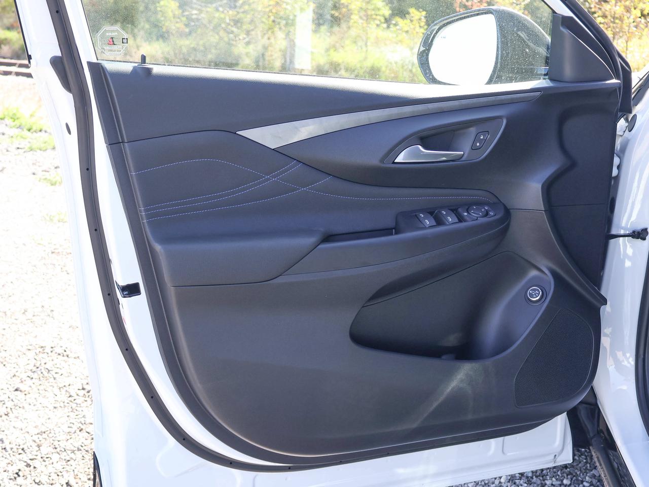 2026 Buick Envista Sport Touring Photo