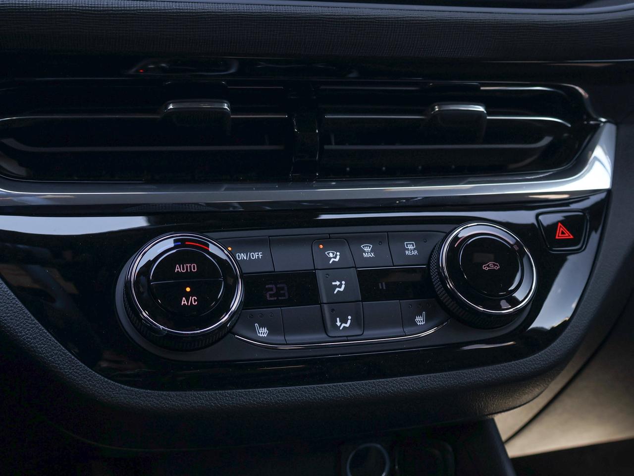2026 Buick Envista Sport Touring Photo