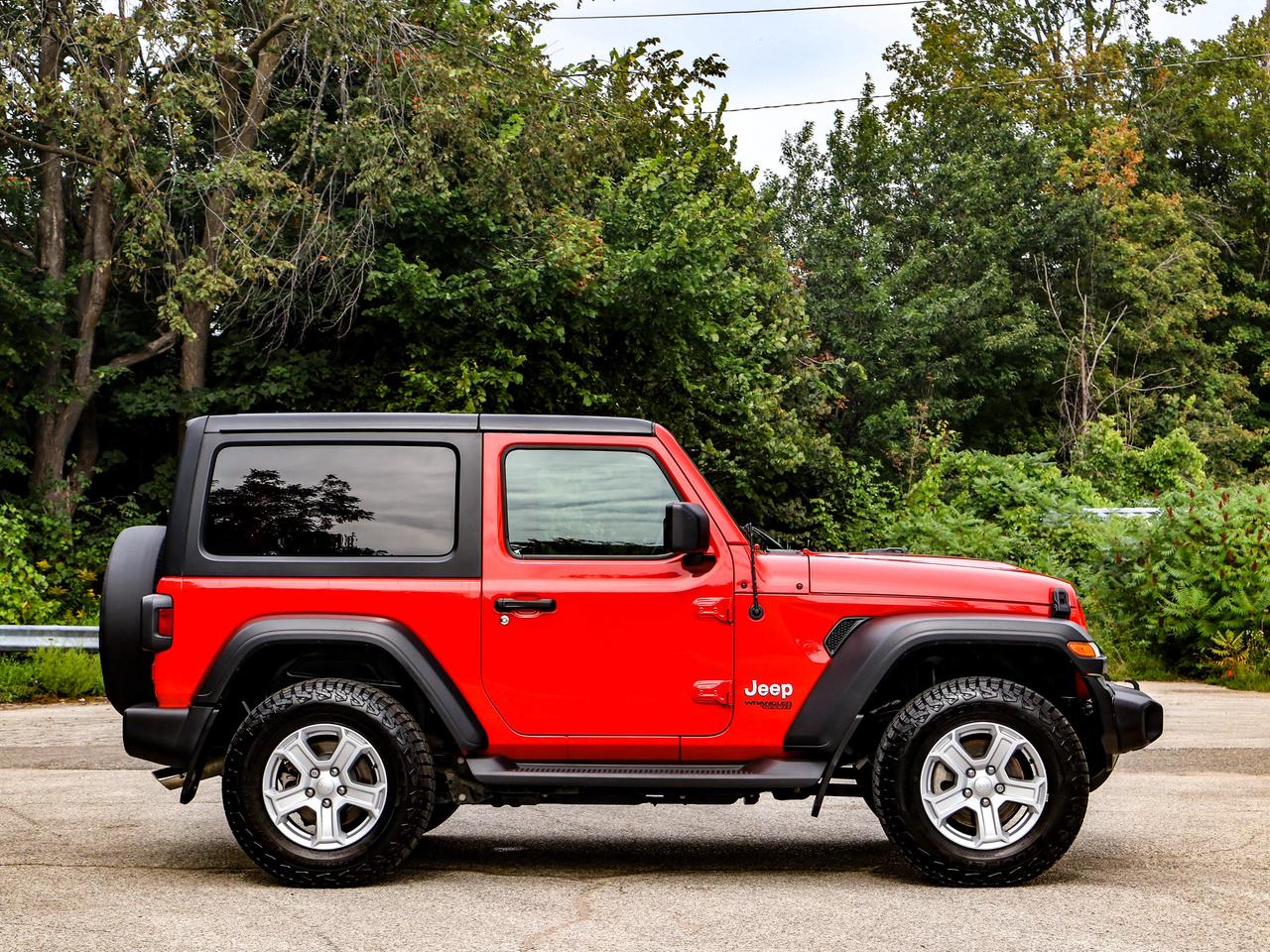 2021 Jeep Wrangler Sport S Photo