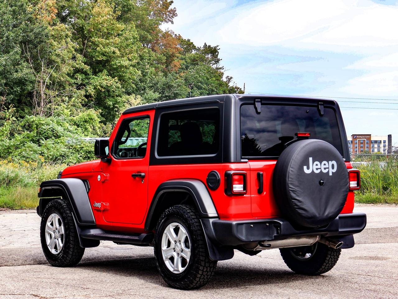 2021 Jeep Wrangler Sport S Photo