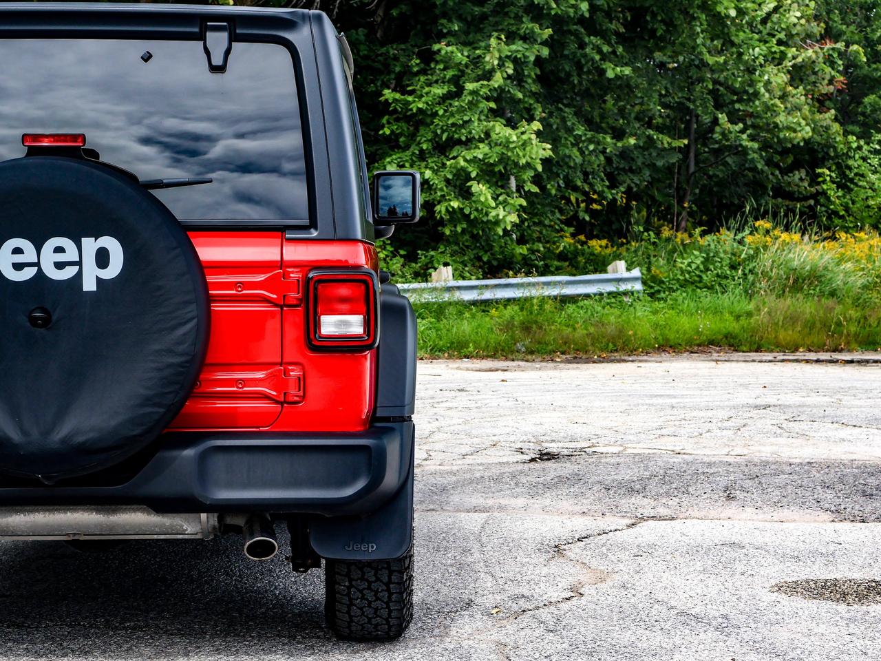 2021 Jeep Wrangler Sport S Photo