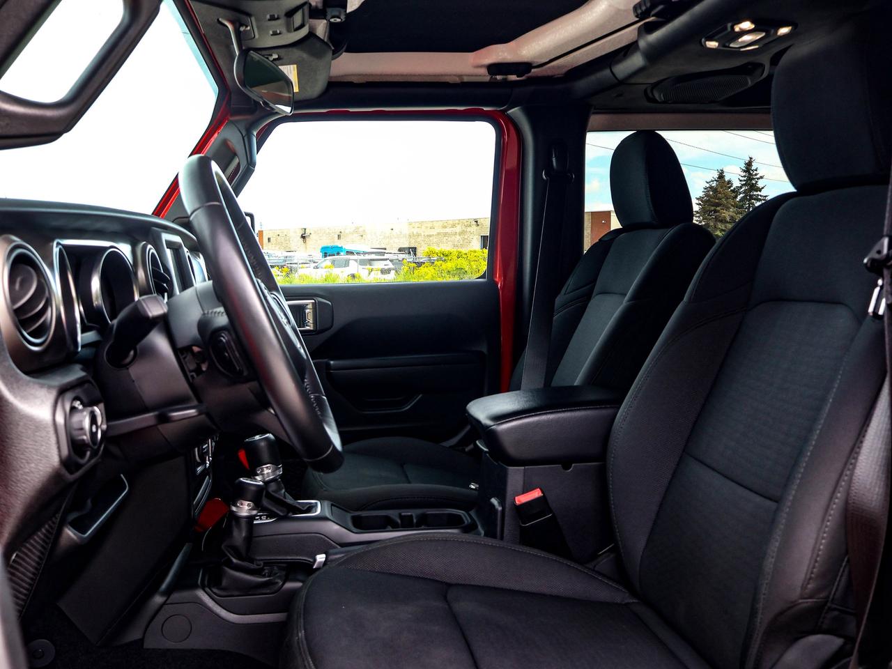 2021 Jeep Wrangler Sport S Photo