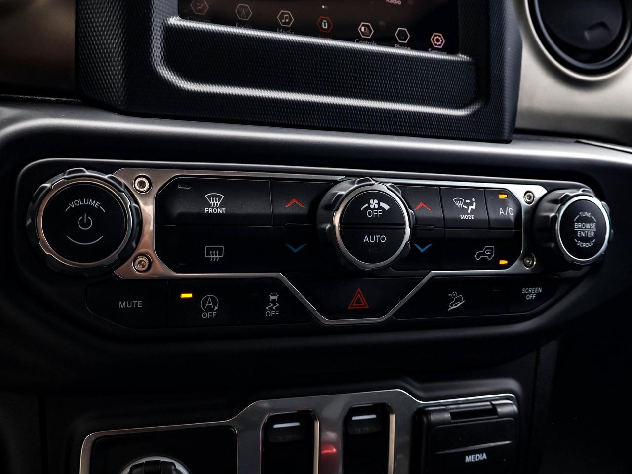 2021 Jeep Wrangler Sport S Photo