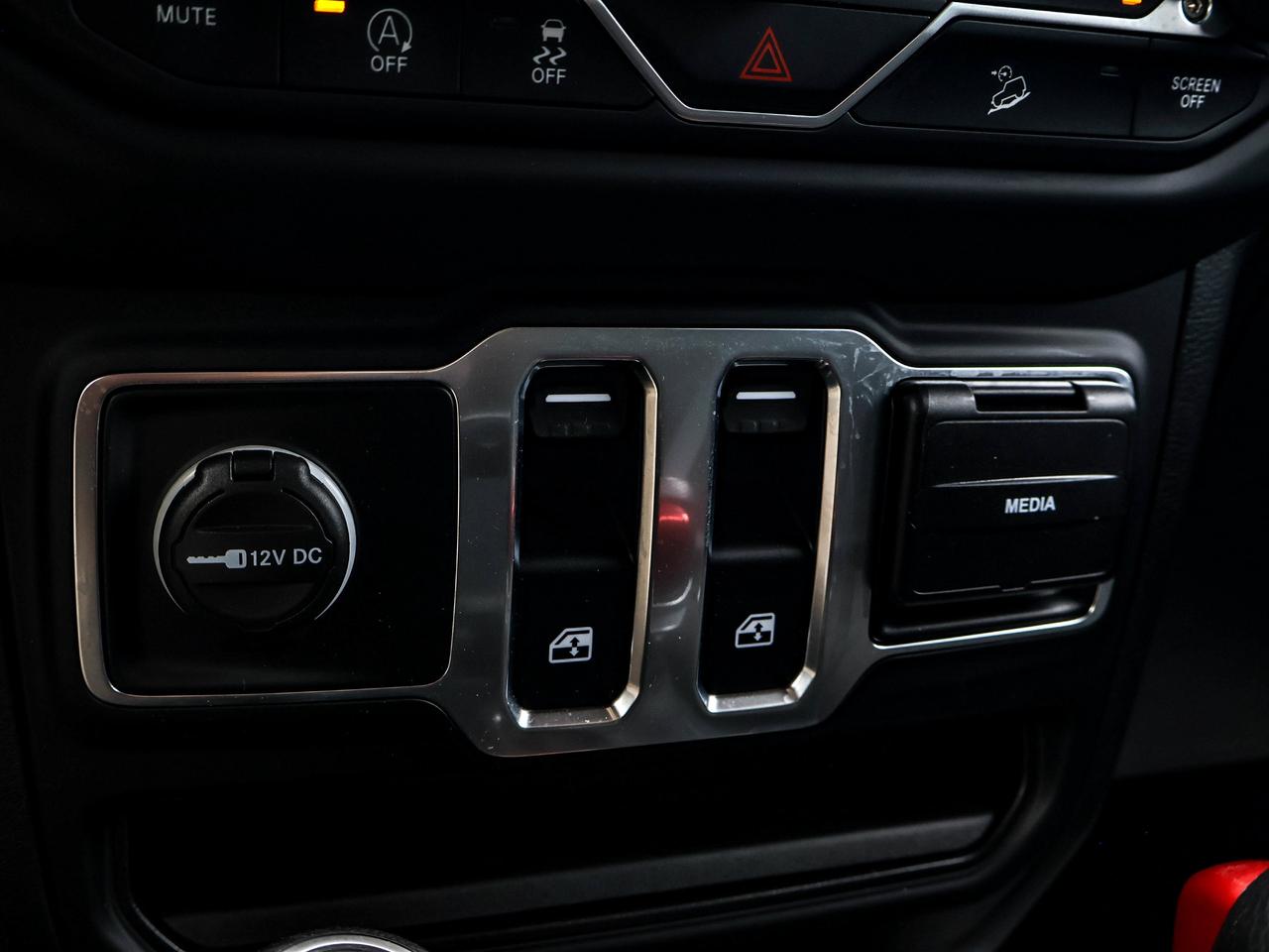 2021 Jeep Wrangler Sport S Photo