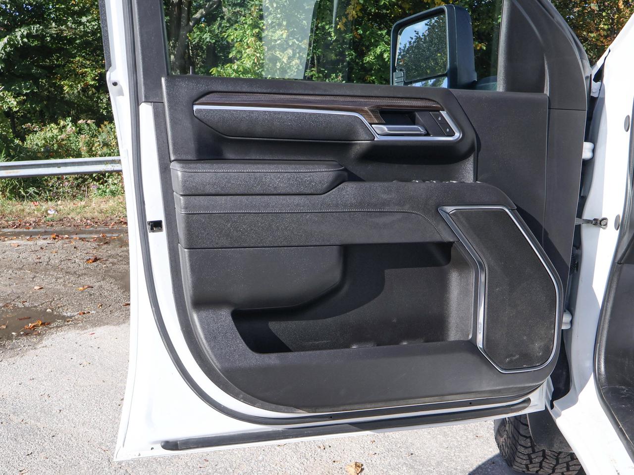 2025 Chevrolet SILVERADO 2500HD LT Photo