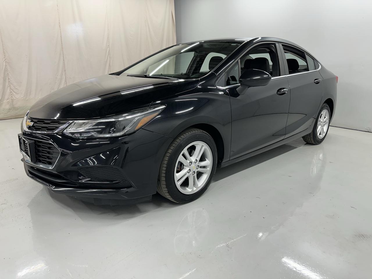 2018 Chevrolet Cruze LT Photo17