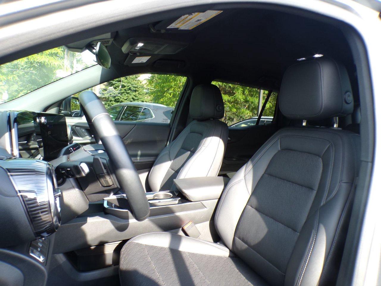 2026 Chevrolet Equinox AWD LT Photo