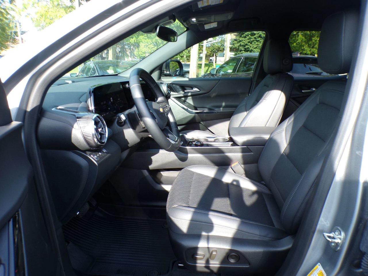 2026 Chevrolet Equinox AWD LT Photo